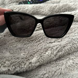 New DIFF Eyewear black Becky II sunglasses
